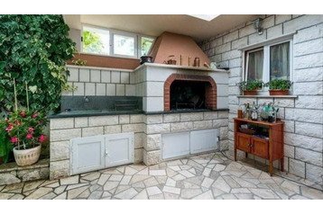 Hrvatska Privát Mokošica, Eksterijer